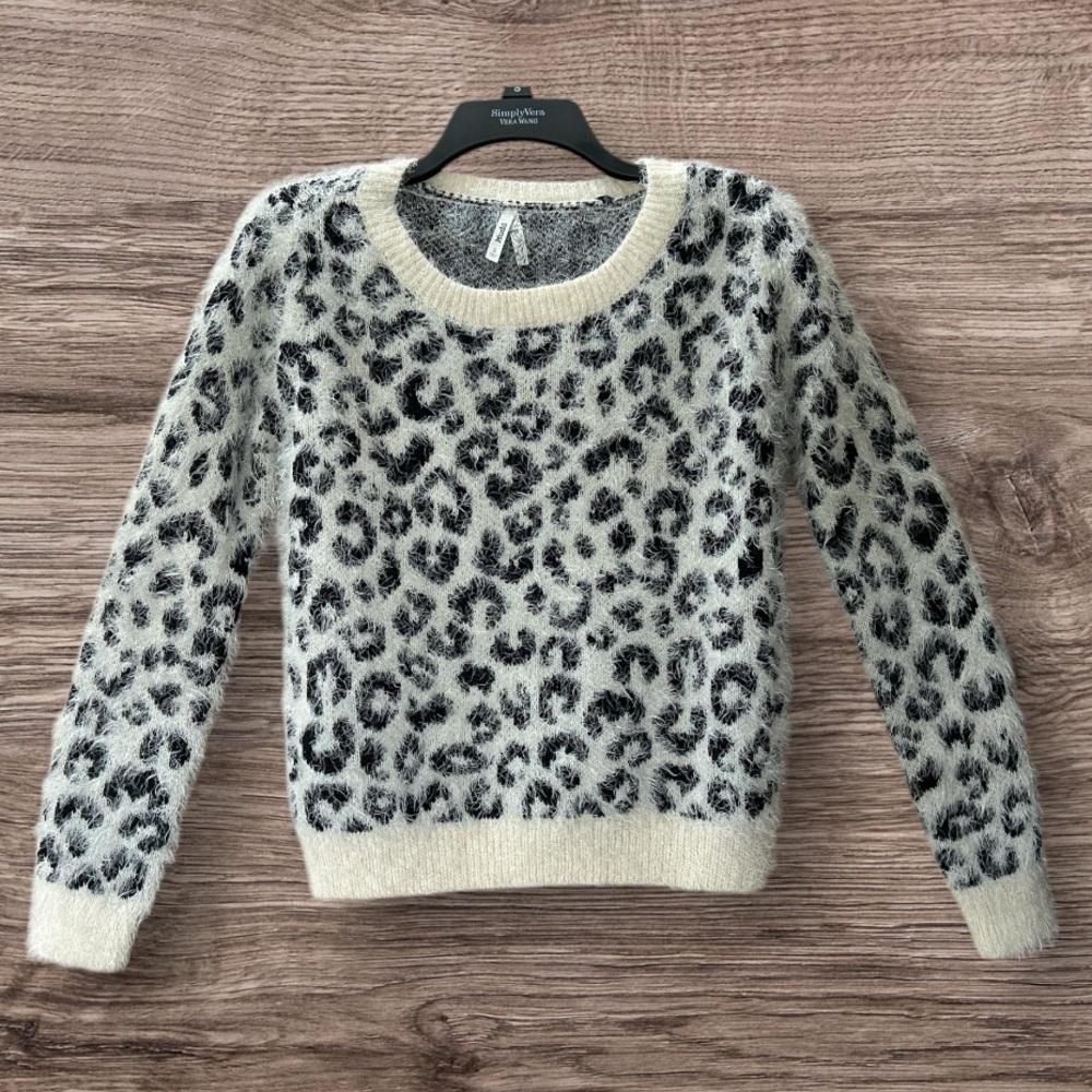 Mudd Soft Fuzzy Cheetah Animal Print Eyelash Knit Crew Neck Sweater Size S